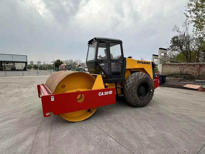 Used Heavy Construction Equipment Dynapac Ca301d Second Hand Road Rollers Used Machine Hot Sale - Tihendaja: pilt 2 Used Heavy Construction Equipment Dynapac Ca301d Second Hand Road Rollers Used Machine Hot Sale - Tihendaja: pilt 2