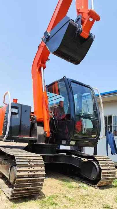 Used Hitachi Excavator ZX70 7ton Japan Import Second Hand Small Crawler ZX70 Excavator for Sale - Lintekskavaator: pilt 2 Used Hitachi Excavator ZX70 7ton Japan Import Second Hand Small Crawler ZX70 Excavator for Sale - Lintekskavaator: pilt 2