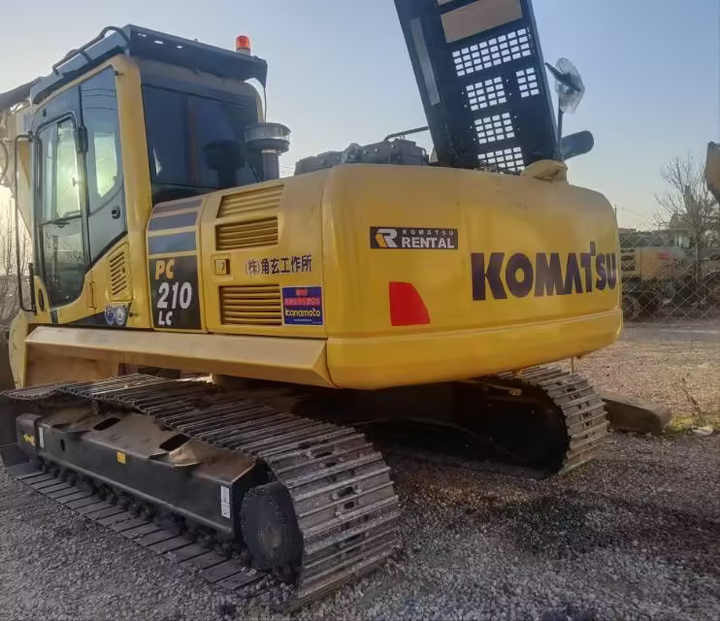 Used Komatsu PC210-8 for sale at an affordable price - Ekskavaator: pilt 1 Used Komatsu PC210-8 for sale at an affordable price - Ekskavaator: pilt 1