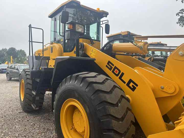 Used Road Construction Equipment SDLG LG956L Wheel Loader Second Hand SDLG 936 LG 953 LG958F 956L for Sale - Rataslaadur: pilt 2 Used Road Construction Equipment SDLG LG956L Wheel Loader Second Hand SDLG 936 LG 953 LG958F 956L for Sale - Rataslaadur: pilt 2