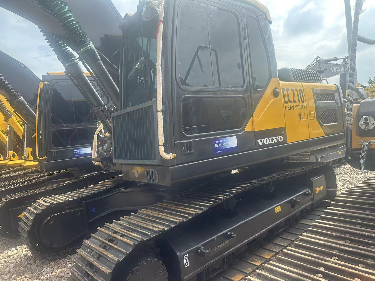 Used VOLVO EC210 Excavator Efficient Heavy Construction Equipment with Original Engine Second Hand Crawler Excavator - Lintekskavaator: pilt 4 Used VOLVO EC210 Excavator Efficient Heavy Construction Equipment with Original Engine Second Hand Crawler Excavator - Lintekskavaator: pilt 4