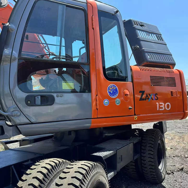 Used Wheel Excavator Hitachi ZX 130W Made in Japan 13ton Hitachi Zx130w Wheel Excavator Price Used Hitachi Zx130 Excavator SALE - Ratastel ekskavaator: pilt 1 Used Wheel Excavator Hitachi ZX 130W Made in Japan 13ton Hitachi Zx130w Wheel Excavator Price Used Hitachi Zx130 Excavator SALE - Ratastel ekskavaator: pilt 1