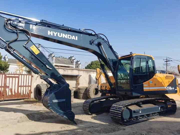Used Wheel Excavator hyundai 210w-9 for Sale Good ConditionWheel Excavator - Lintekskavaator: pilt 3 Used Wheel Excavator hyundai 210w-9 for Sale Good ConditionWheel Excavator - Lintekskavaator: pilt 3