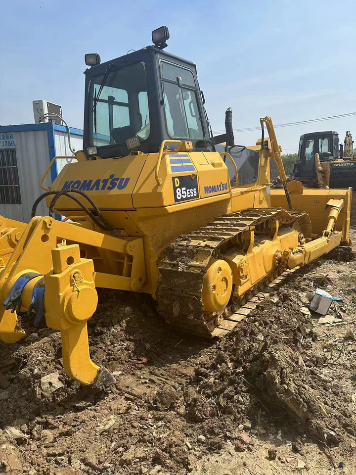 Used high quality bulldozer KOMATSU D85ESS - Buldooser: pilt 2 Used high quality bulldozer KOMATSU D85ESS - Buldooser: pilt 2