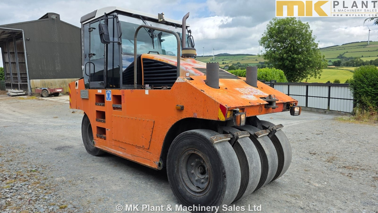 BOMAG BW24R (Stavostroj VP2400 / Ammann AP2400) - Pneumaatiline teerull: pilt 5 BOMAG BW24R (Stavostroj VP2400 / Ammann AP2400) - Pneumaatiline teerull: pilt 5