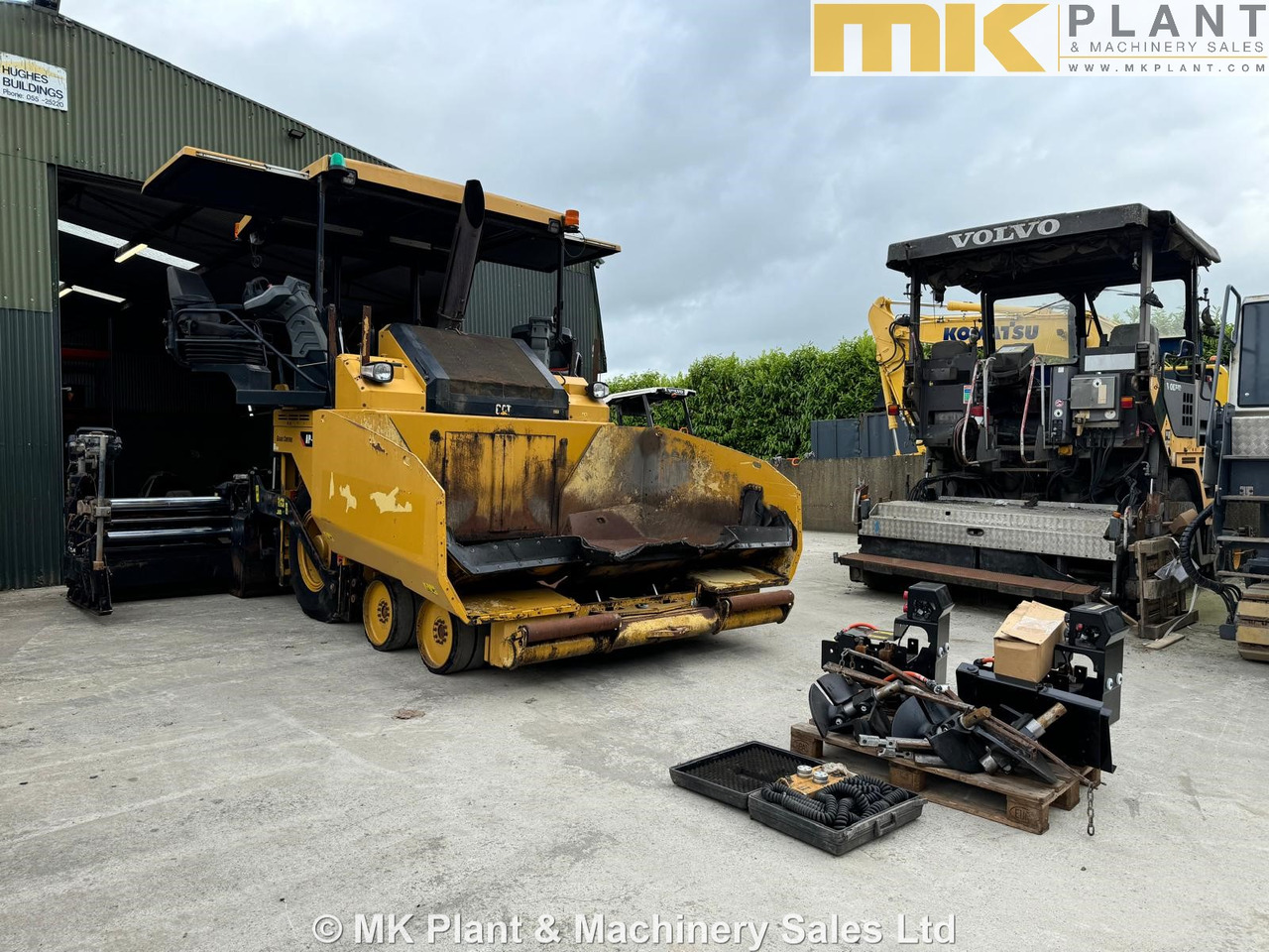 CATERPILLAR AP500F - Asfaldilaotur: pilt 1 CATERPILLAR AP500F - Asfaldilaotur: pilt 1