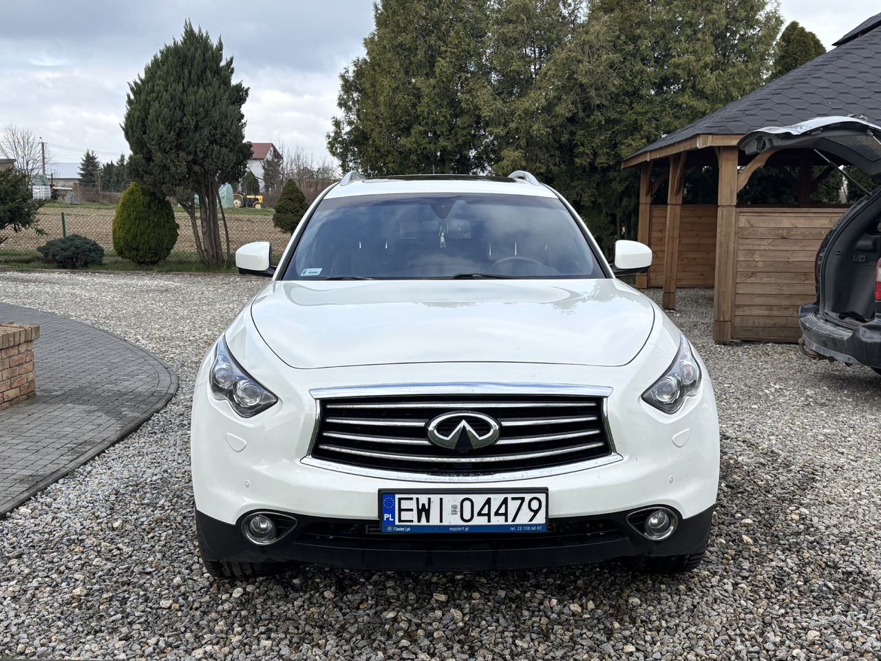 Infiniti QX70 FX30 Diesel V6 Euro6 - Maastur: pilt 2 Infiniti QX70 FX30 Diesel V6 Euro6 - Maastur: pilt 2