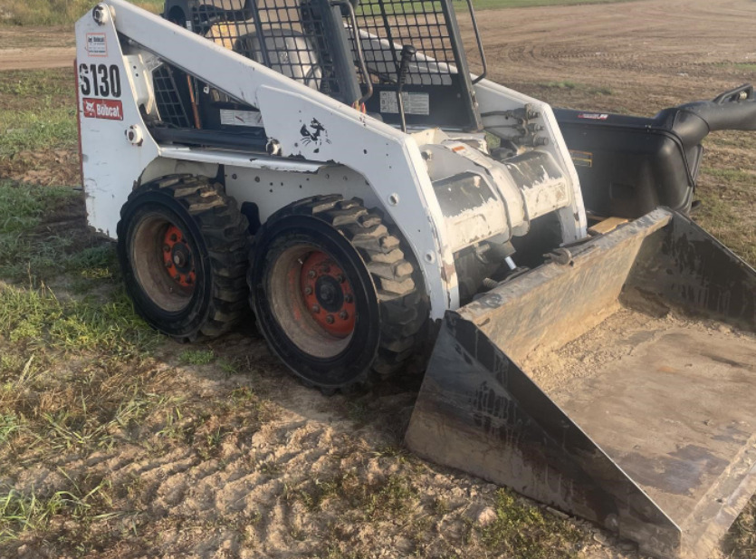 BOBCAT S130 - Kompaktlaadur: pilt 2 BOBCAT S130 - Kompaktlaadur: pilt 2