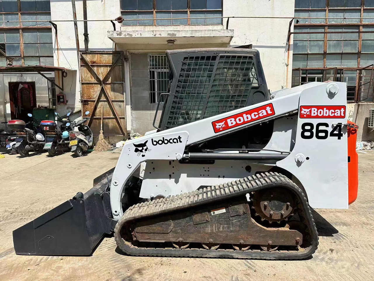 BOBCAT T864 - Kompaktlaadur: pilt 5 BOBCAT T864 - Kompaktlaadur: pilt 5