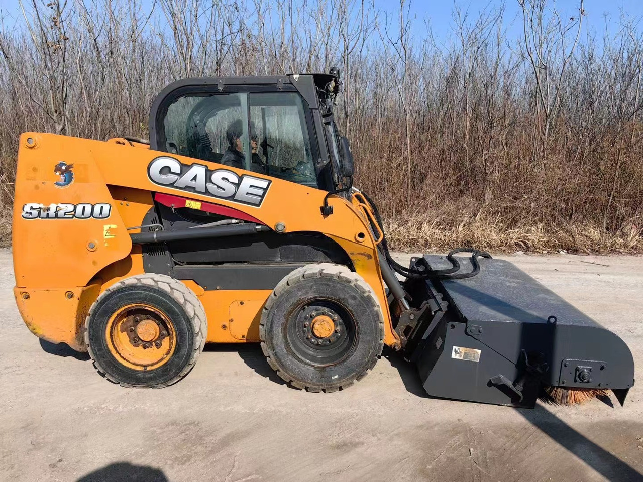 CASE SR200 - Kompaktlaadur: pilt 1 CASE SR200 - Kompaktlaadur: pilt 1