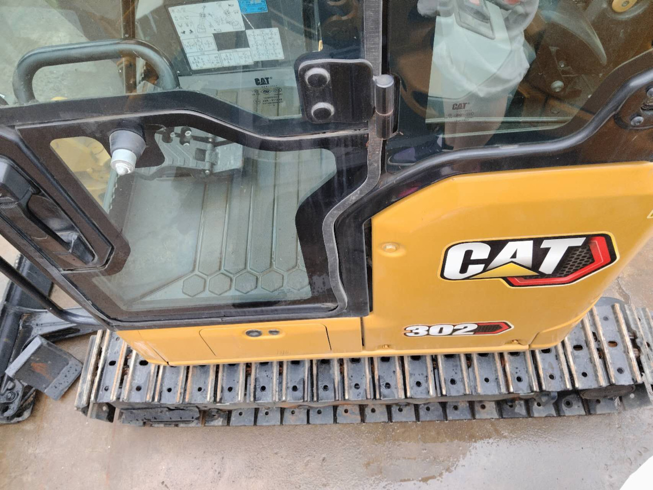 CATERPILLAR 302 - Miniekskavaator: pilt 4 CATERPILLAR 302 - Miniekskavaator: pilt 4