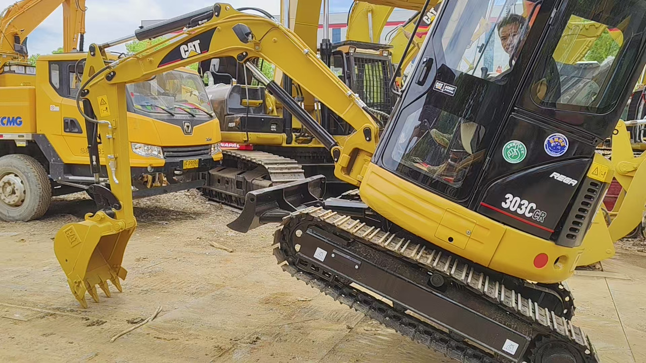 CATERPILLAR 303C - Miniekskavaator: pilt 5 CATERPILLAR 303C - Miniekskavaator: pilt 5