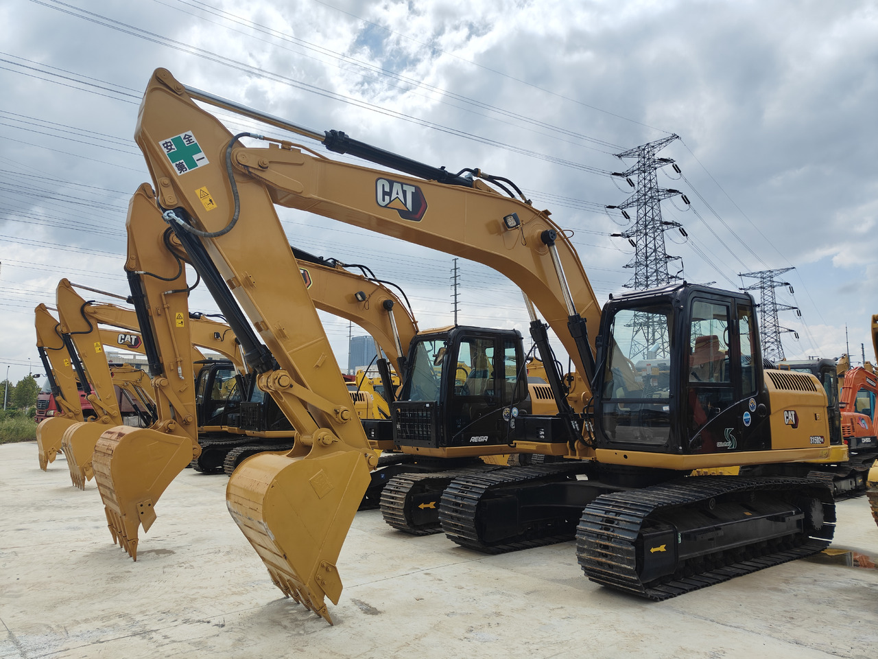 CATERPILLAR 315D2 - Miniekskavaator: pilt 2 CATERPILLAR 315D2 - Miniekskavaator: pilt 2