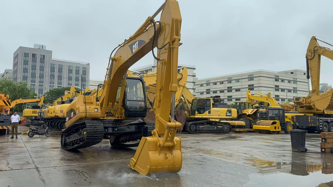 CATERPILLAR 320C - Lintekskavaator: pilt 5 CATERPILLAR 320C - Lintekskavaator: pilt 5