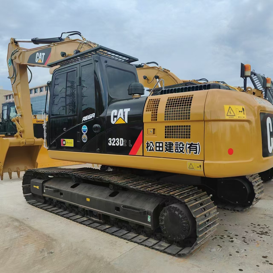 CATERPILLAR 323D - Lintekskavaator: pilt 1 CATERPILLAR 323D - Lintekskavaator: pilt 1