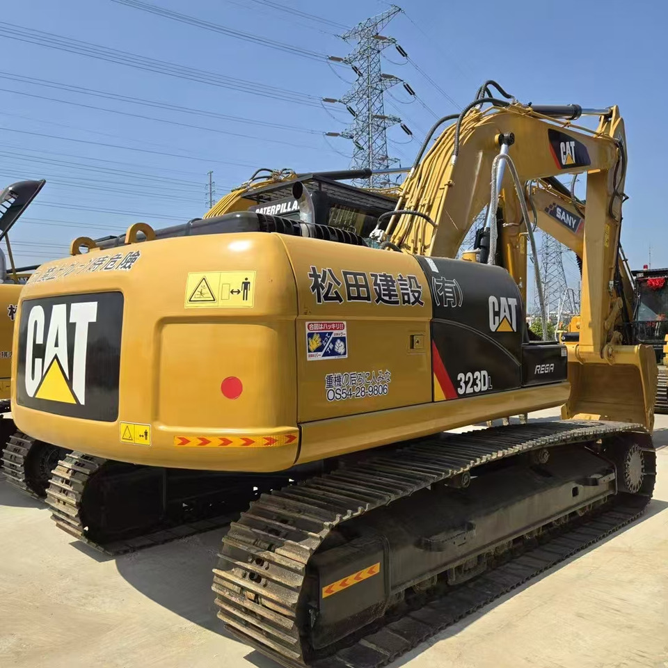CATERPILLAR 323D2 - Lintekskavaator: pilt 3 CATERPILLAR 323D2 - Lintekskavaator: pilt 3