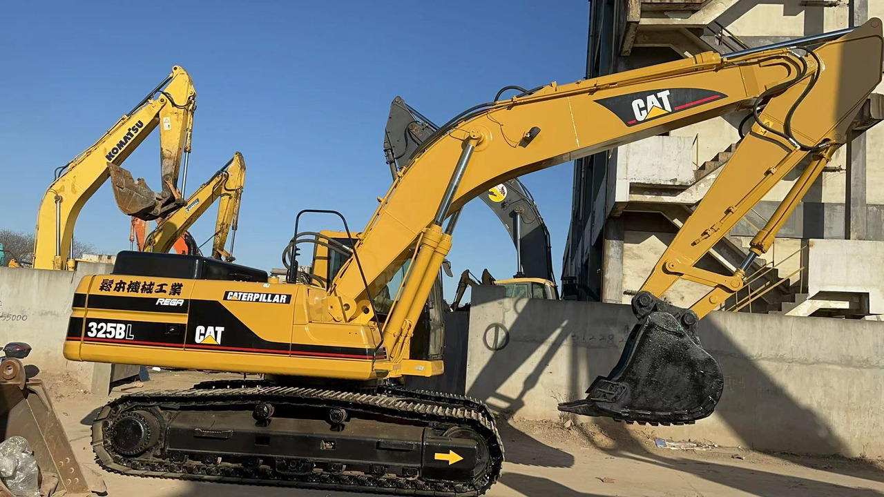 CATERPILLAR 325BL - Lintekskavaator: pilt 3 CATERPILLAR 325BL - Lintekskavaator: pilt 3