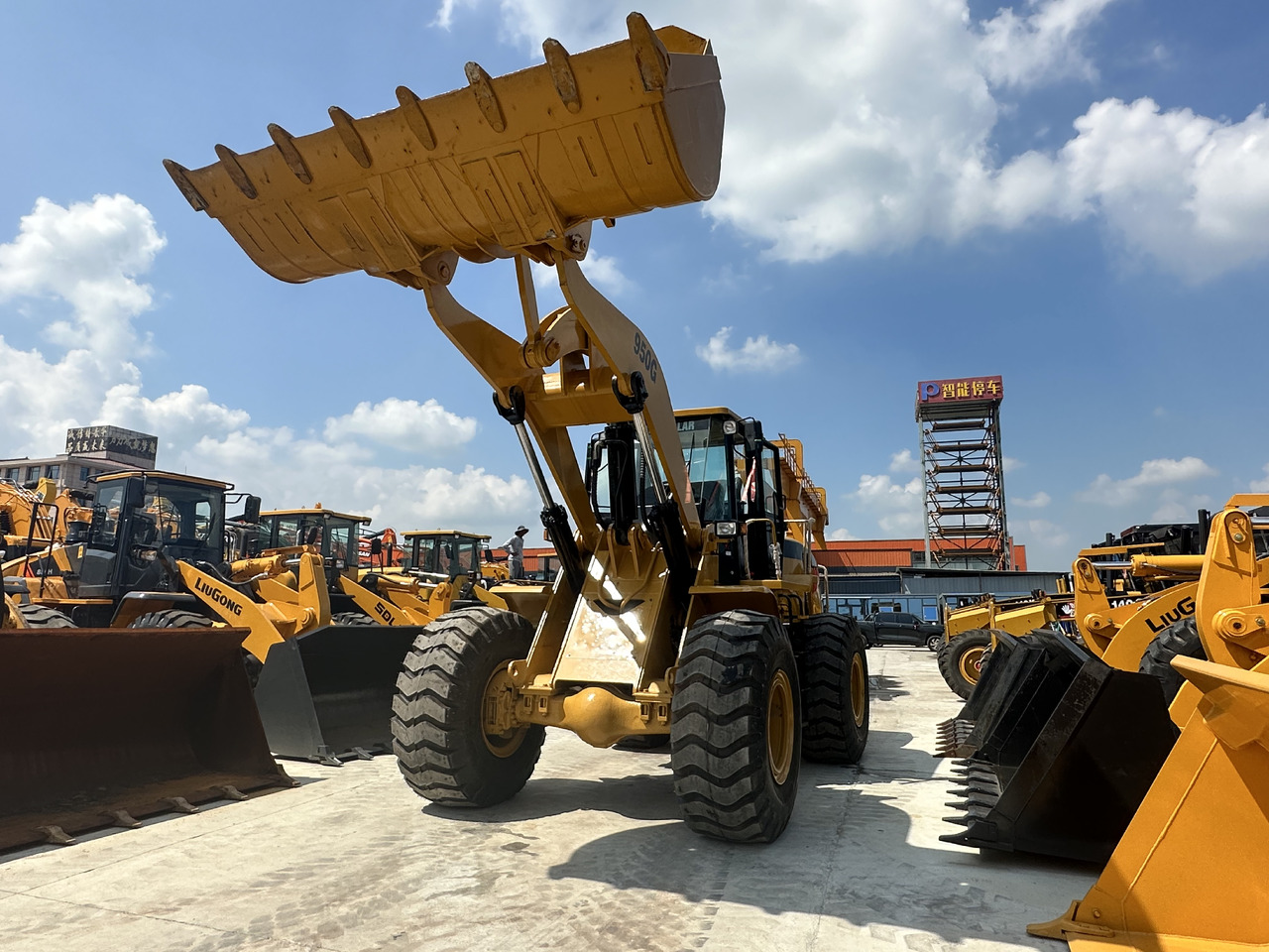 CATERPILLAR 950GC - Rataslaadur: pilt 4 CATERPILLAR 950GC - Rataslaadur: pilt 4