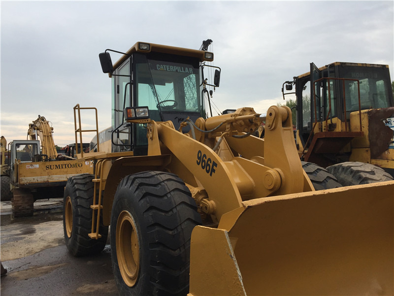 CATERPILLAR 966F - Rataslaadur: pilt 3 CATERPILLAR 966F - Rataslaadur: pilt 3