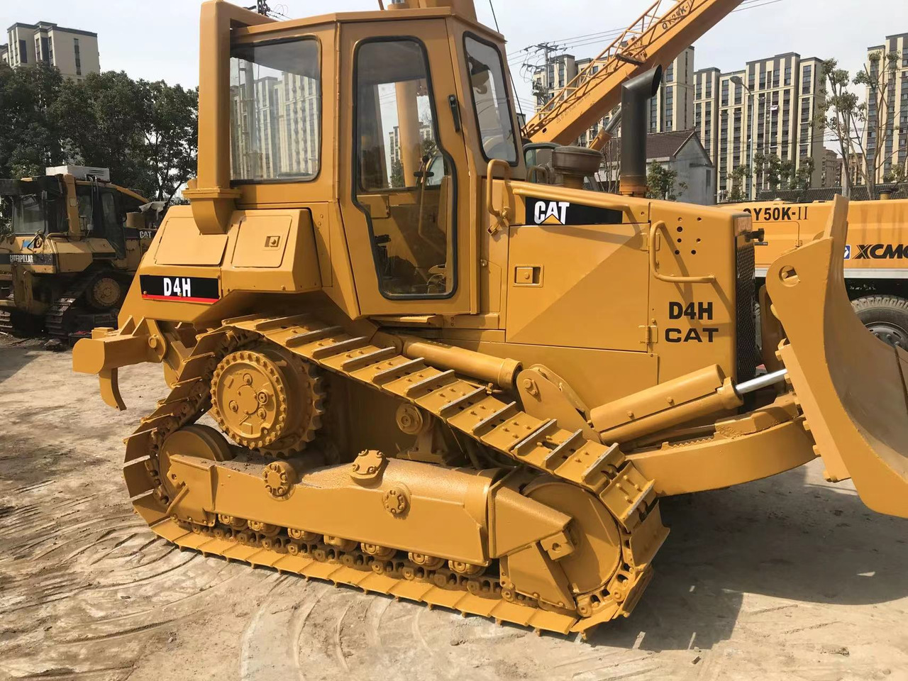 CATERPILLAR D4H - Buldooser: pilt 4 CATERPILLAR D4H - Buldooser: pilt 4