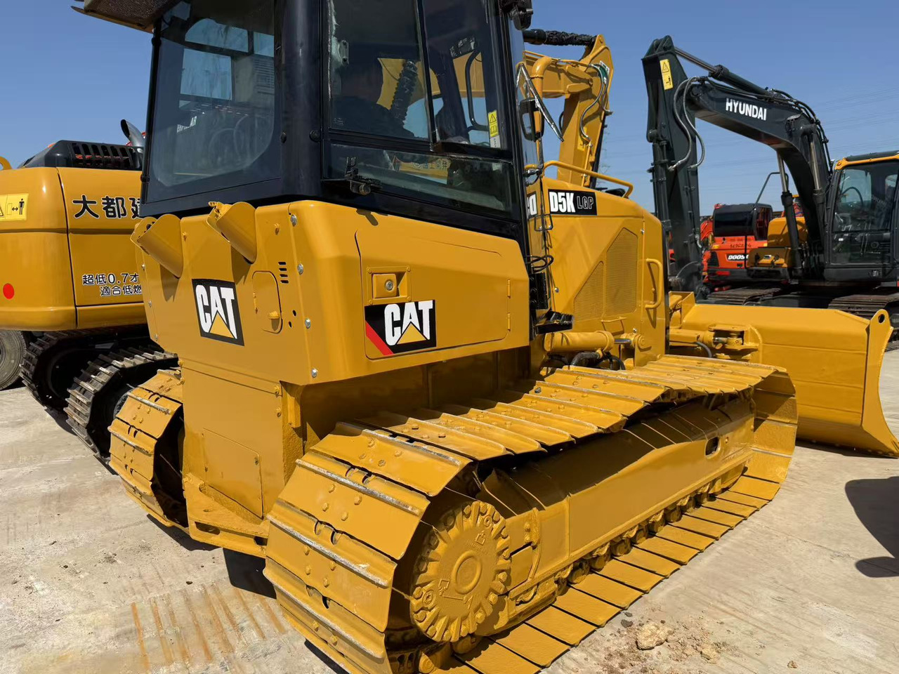 CATERPILLAR D5K - Buldooser: pilt 4 CATERPILLAR D5K - Buldooser: pilt 4