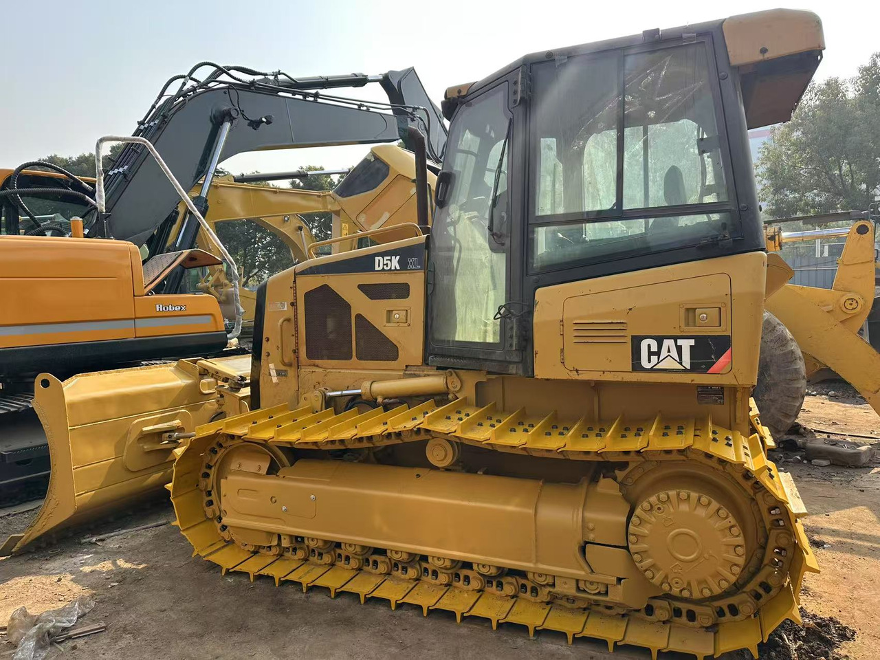 CATERPILLAR D5K - Buldooser: pilt 3 CATERPILLAR D5K - Buldooser: pilt 3