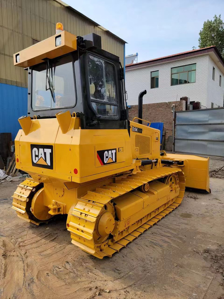 CATERPILLAR D5K - Buldooser: pilt 4 CATERPILLAR D5K - Buldooser: pilt 4