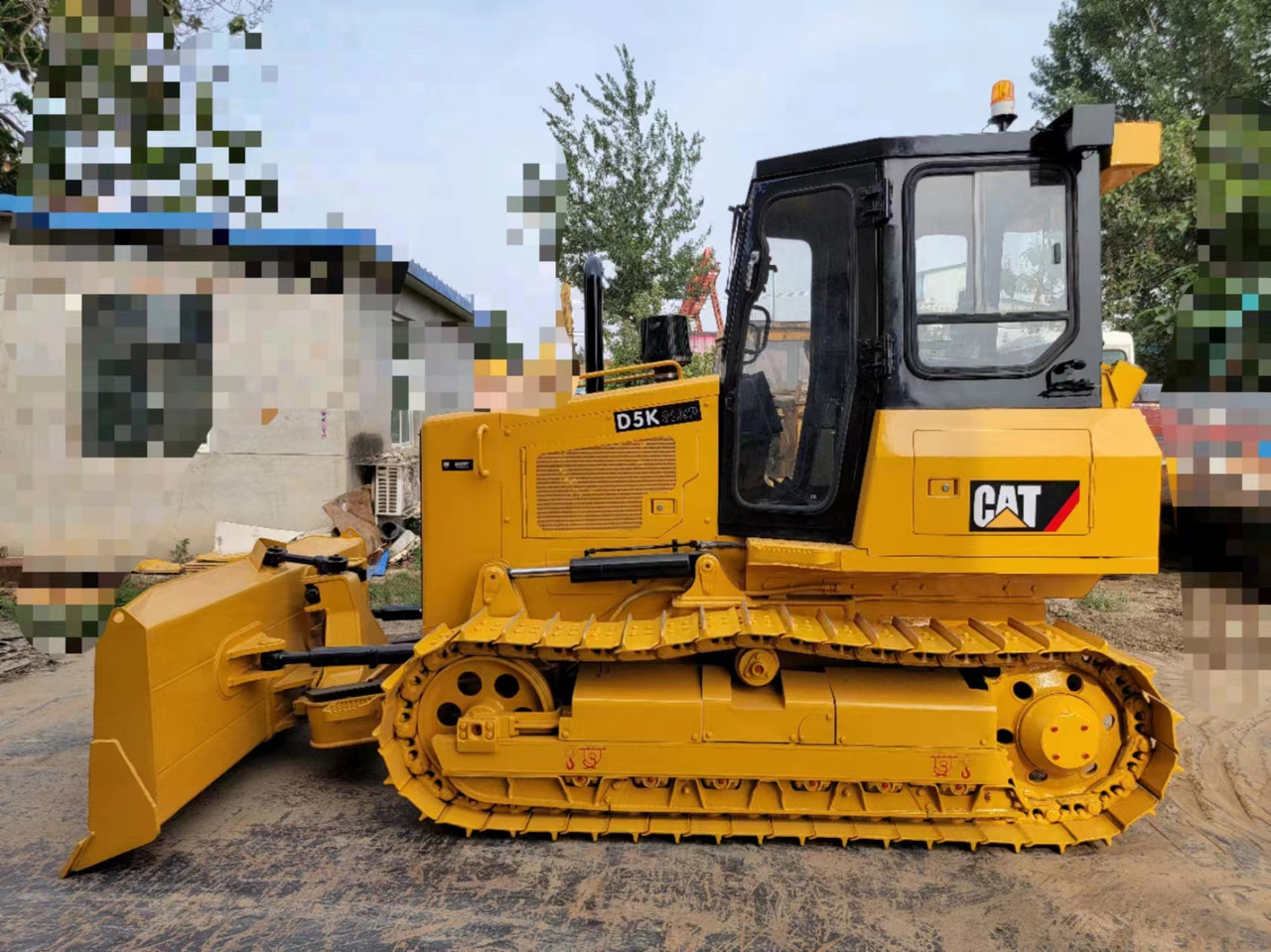 CATERPILLAR D5K - Buldooser: pilt 1 CATERPILLAR D5K - Buldooser: pilt 1