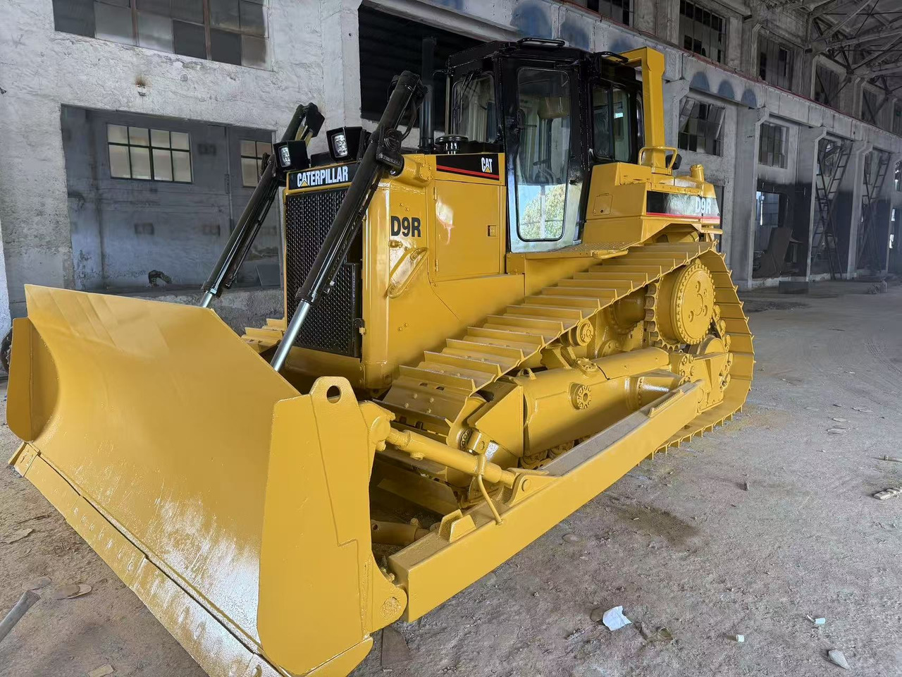 CATERPILLAR D9R - Buldooser: pilt 4 CATERPILLAR D9R - Buldooser: pilt 4