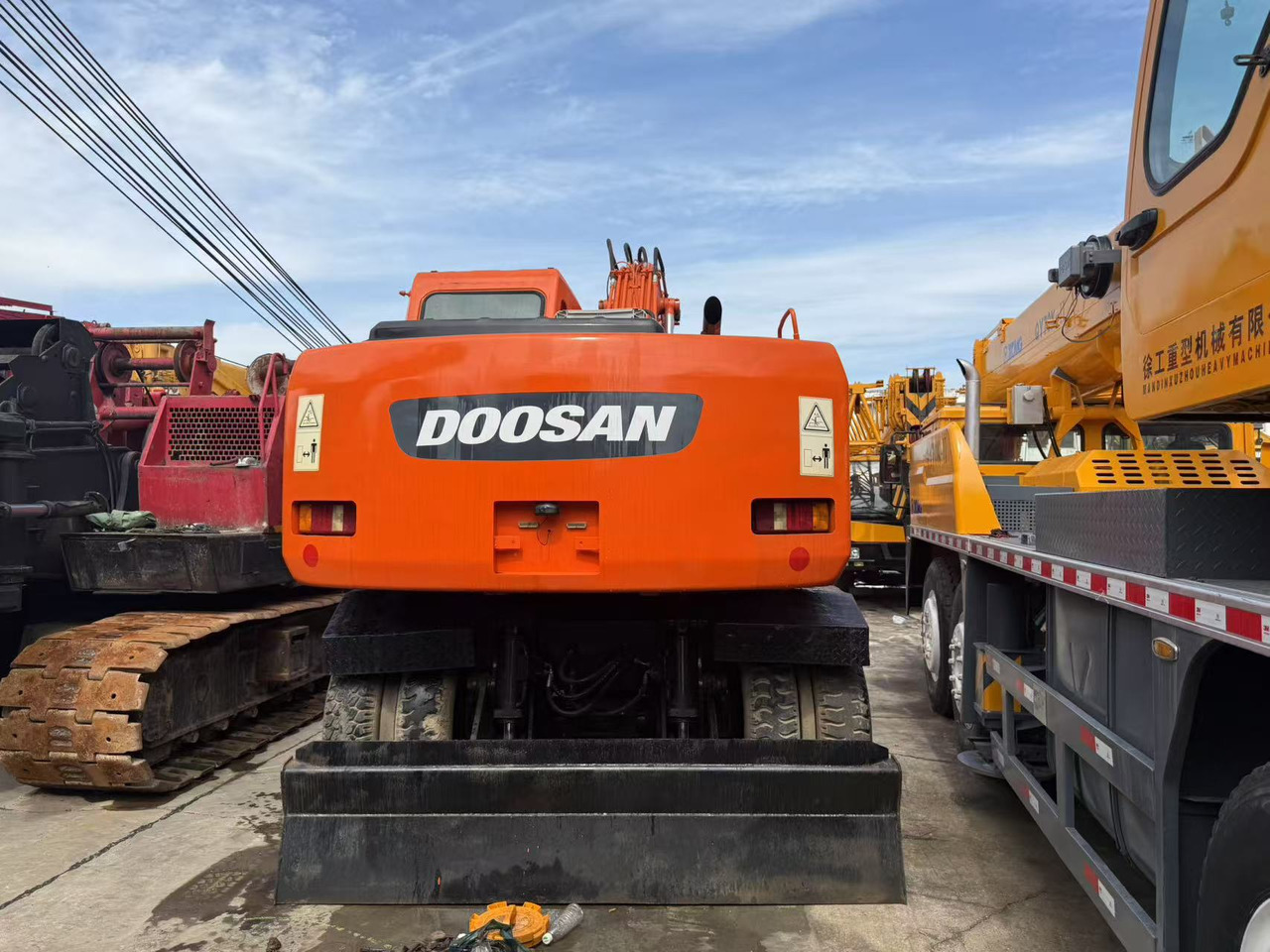 DOOSAN DH150W-7 - Ratastel ekskavaator: pilt 3 DOOSAN DH150W-7 - Ratastel ekskavaator: pilt 3