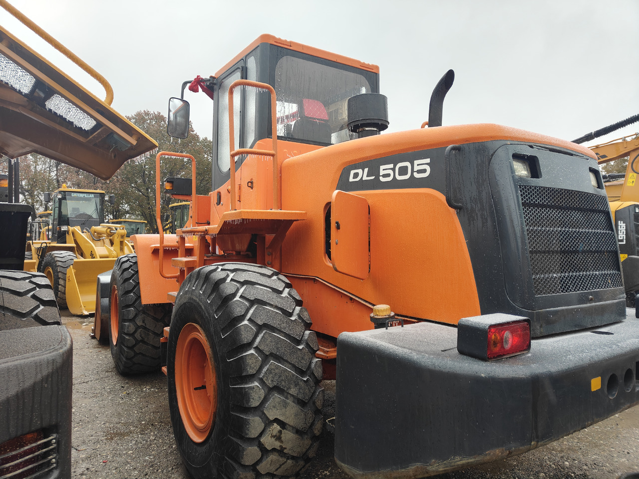 DOOSAN DL505 - Rataslaadur: pilt 1 DOOSAN DL505 - Rataslaadur: pilt 1