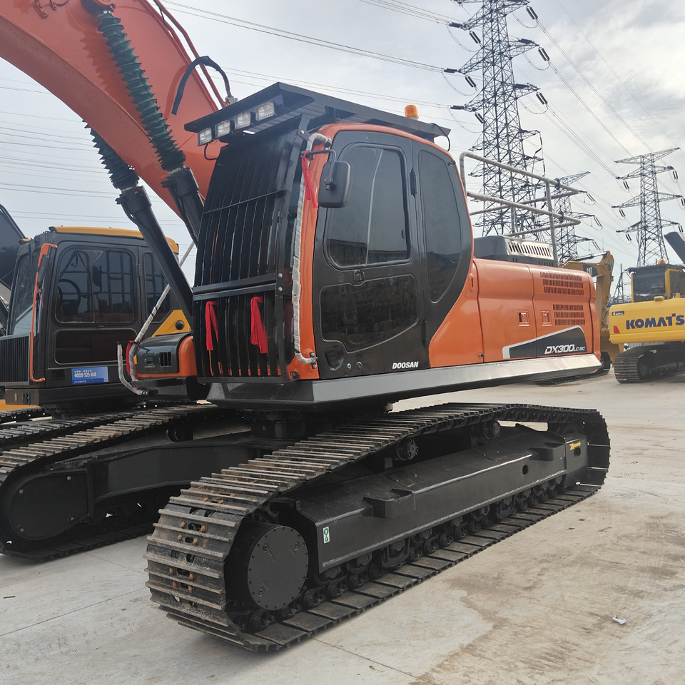 DOOSAN DX300LC-9C - Lintekskavaator: pilt 4 DOOSAN DX300LC-9C - Lintekskavaator: pilt 4