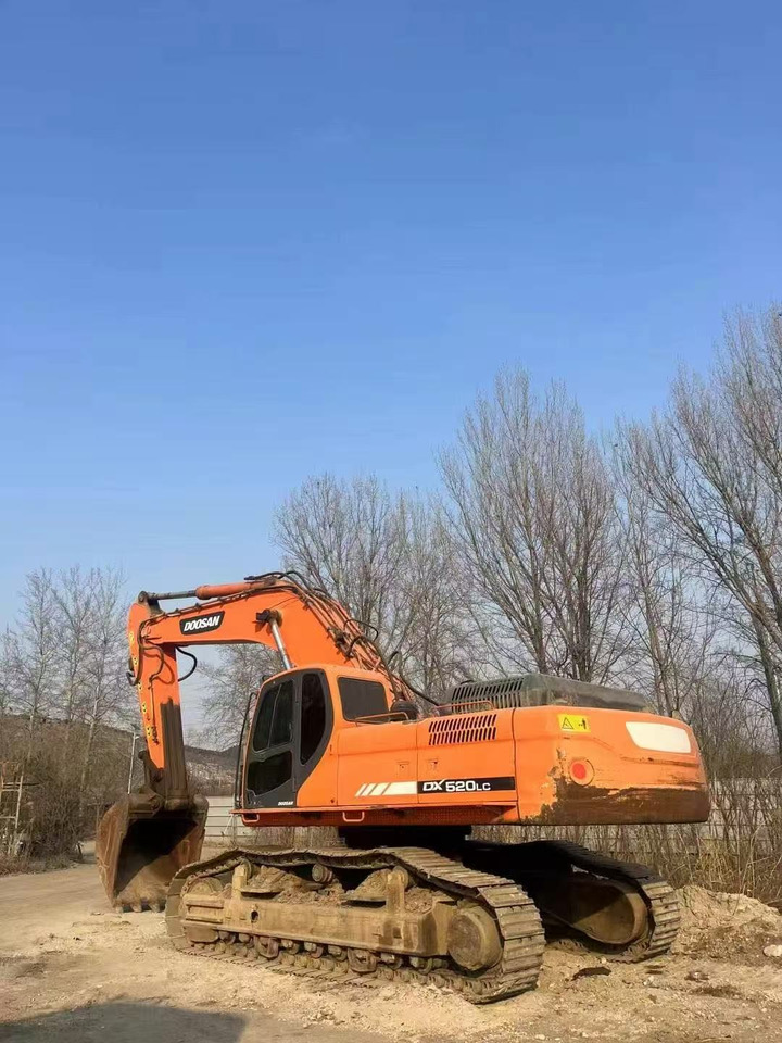 DOOSAN DX520LC-9C - Lintekskavaator: pilt 2 DOOSAN DX520LC-9C - Lintekskavaator: pilt 2