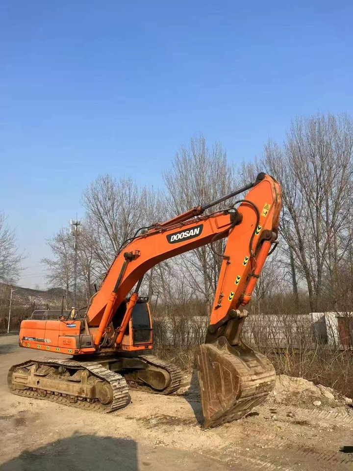 DOOSAN DX520LC-9C - Lintekskavaator: pilt 3 DOOSAN DX520LC-9C - Lintekskavaator: pilt 3