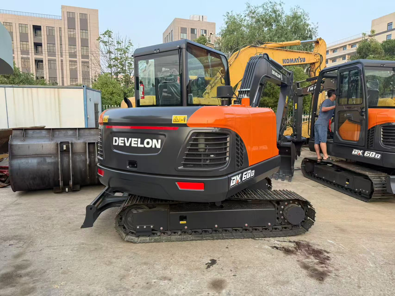 DOOSAN DX60D-10 - Miniekskavaator: pilt 5 DOOSAN DX60D-10 - Miniekskavaator: pilt 5
