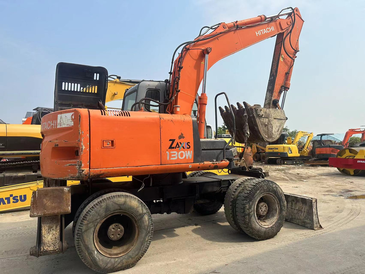 HITACHI ZX130 - Ratastel ekskavaator: pilt 4 HITACHI ZX130 - Ratastel ekskavaator: pilt 4