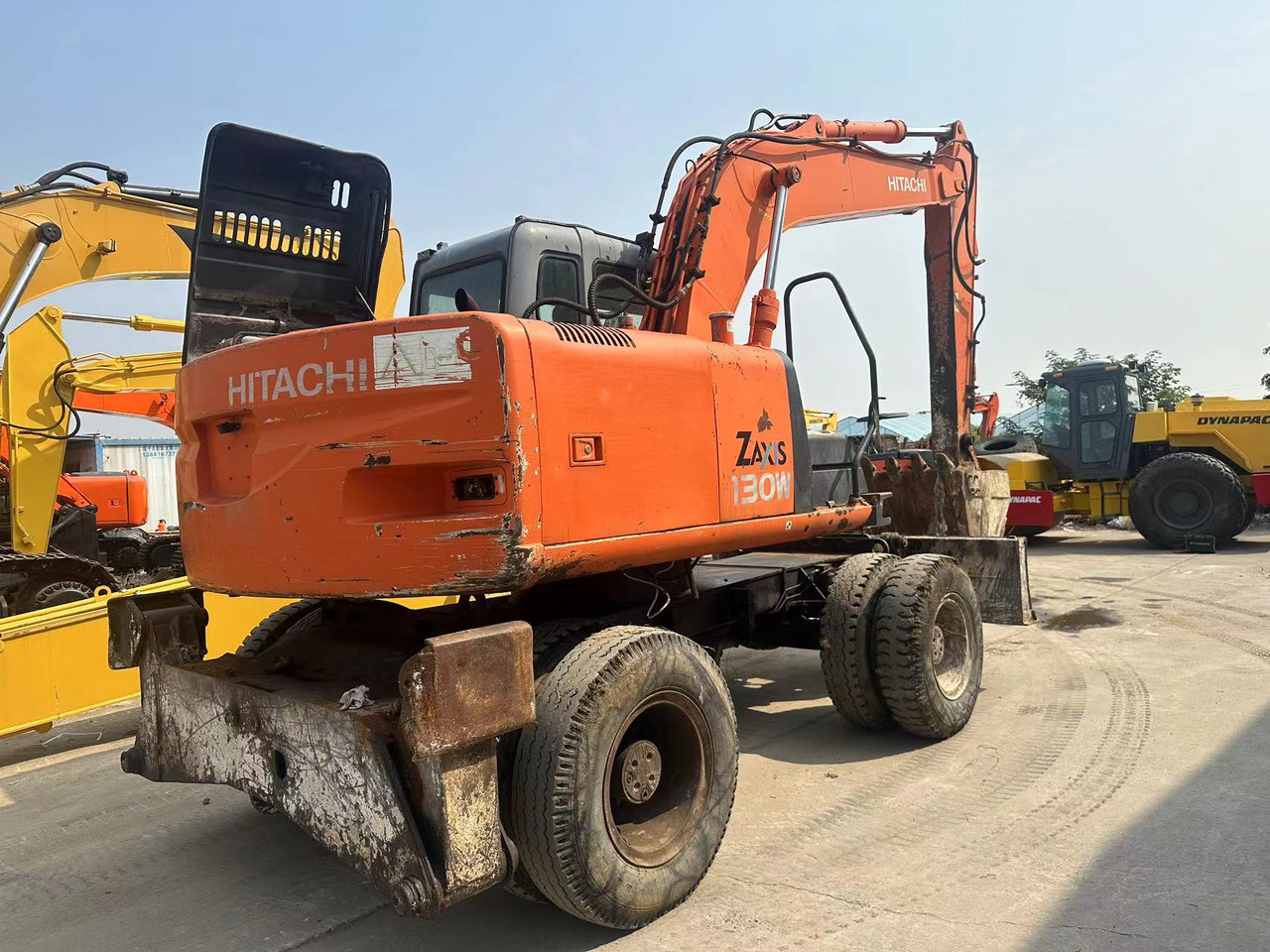 HITACHI ZX130 - Ratastel ekskavaator: pilt 2 HITACHI ZX130 - Ratastel ekskavaator: pilt 2