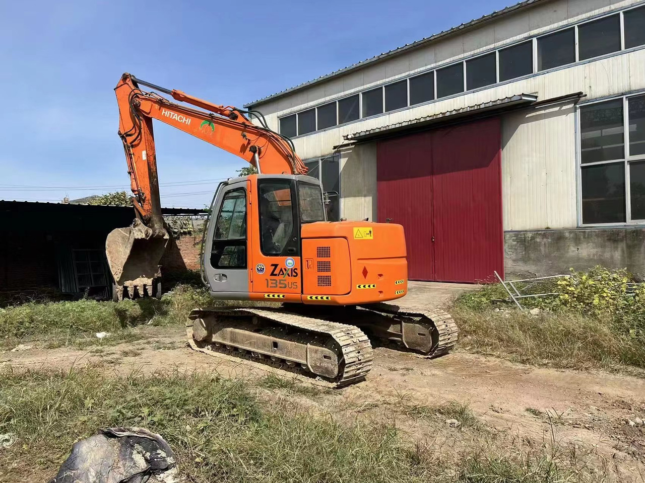 HITACHI ZX135 - Lintekskavaator: pilt 4 HITACHI ZX135 - Lintekskavaator: pilt 4