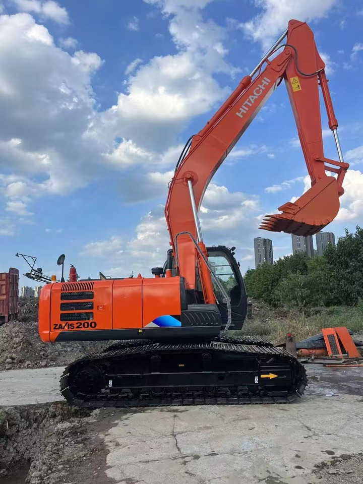 HITACHI ZX200-5G - Lintekskavaator: pilt 2 HITACHI ZX200-5G - Lintekskavaator: pilt 2