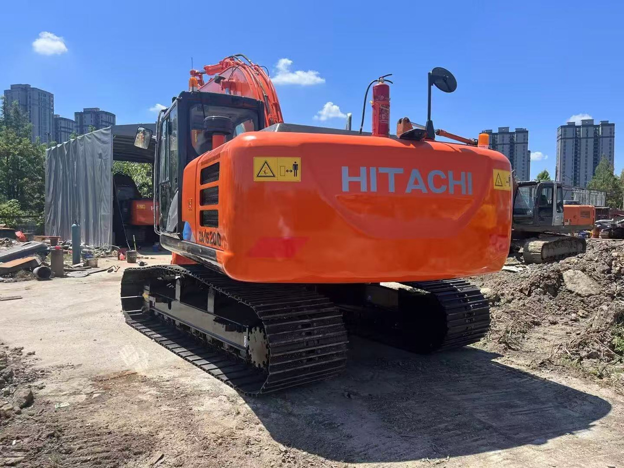 HITACHI ZX200-5G - Lintekskavaator: pilt 3 HITACHI ZX200-5G - Lintekskavaator: pilt 3