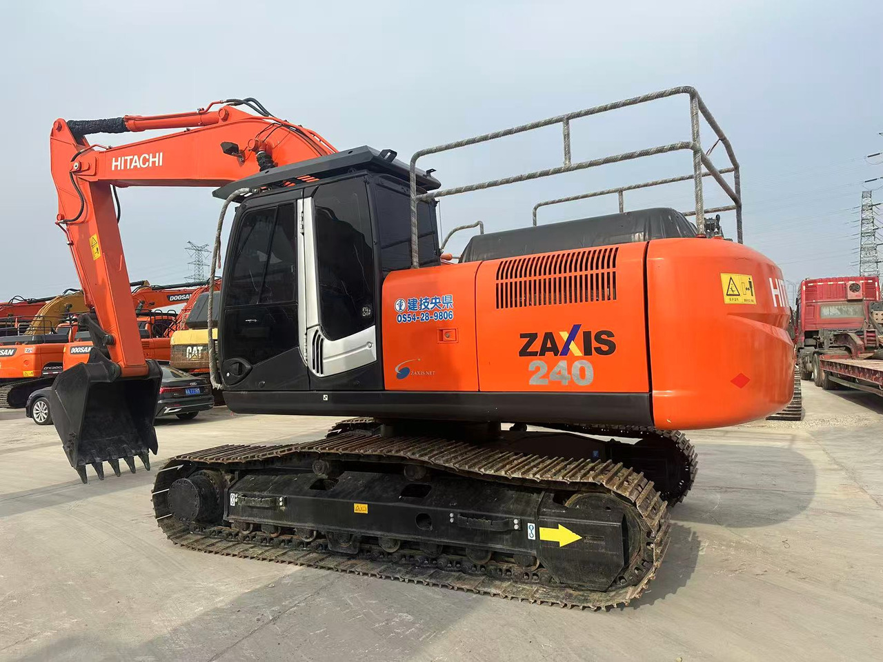 HITACHI ZX240-3G - Lintekskavaator: pilt 1 HITACHI ZX240-3G - Lintekskavaator: pilt 1