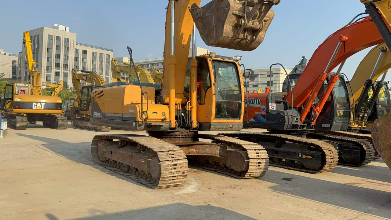 HYUNDAI R220LC-9S - Lintekskavaator: pilt 5 HYUNDAI R220LC-9S - Lintekskavaator: pilt 5