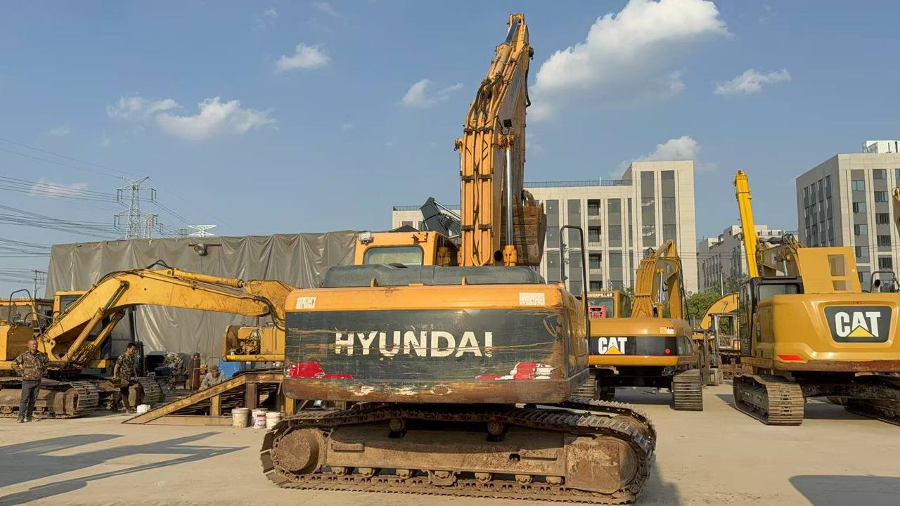 HYUNDAI R220LC-9S - Lintekskavaator: pilt 2 HYUNDAI R220LC-9S - Lintekskavaator: pilt 2