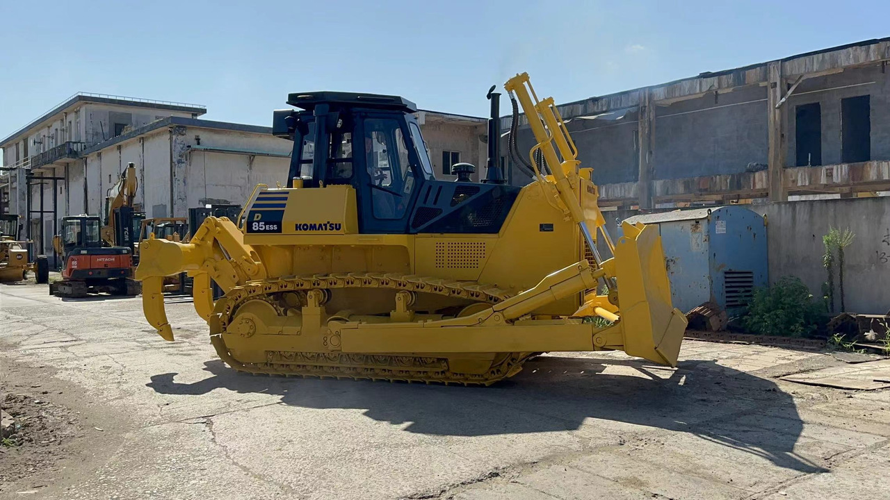 KOMATSU D85ESS - Buldooser: pilt 2 KOMATSU D85ESS - Buldooser: pilt 2