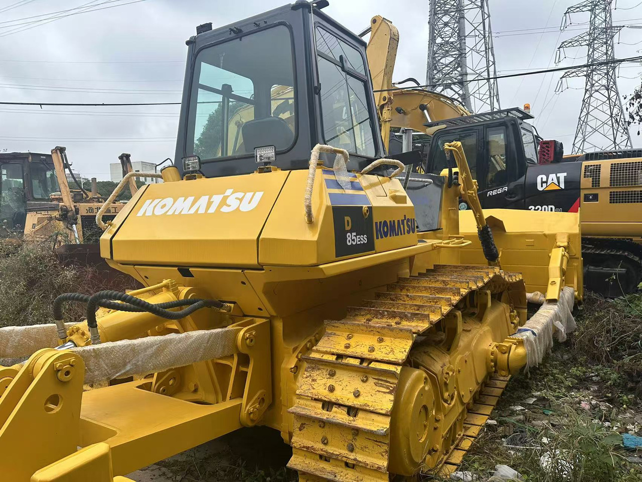 KOMATSU D85ESS - Buldooser: pilt 3 KOMATSU D85ESS - Buldooser: pilt 3