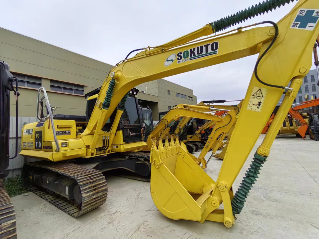 KOMATSU PC110-7 - Lintekskavaator: pilt 1 KOMATSU PC110-7 - Lintekskavaator: pilt 1