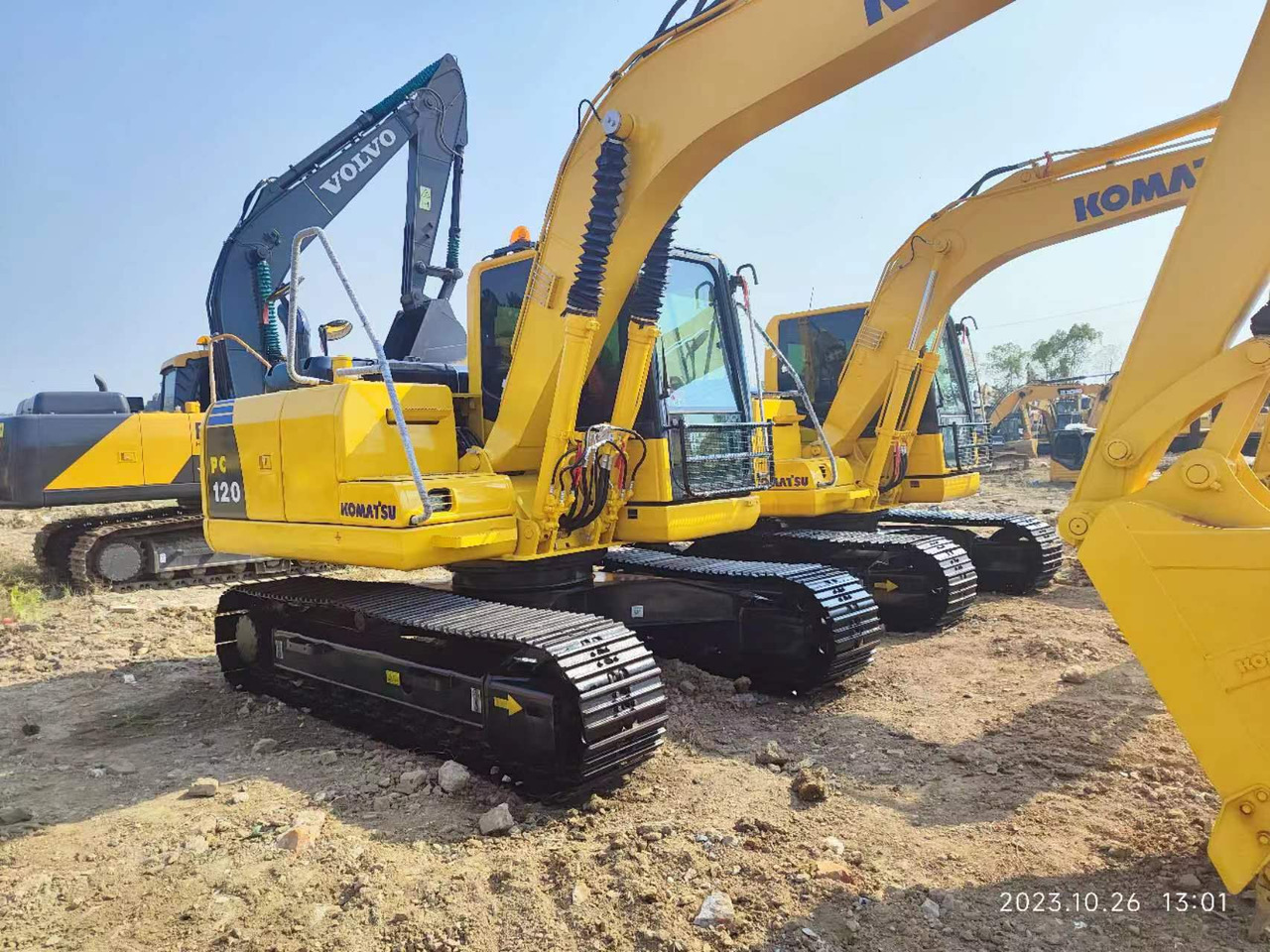 KOMATSU PC120-8 - Lintekskavaator: pilt 1 KOMATSU PC120-8 - Lintekskavaator: pilt 1
