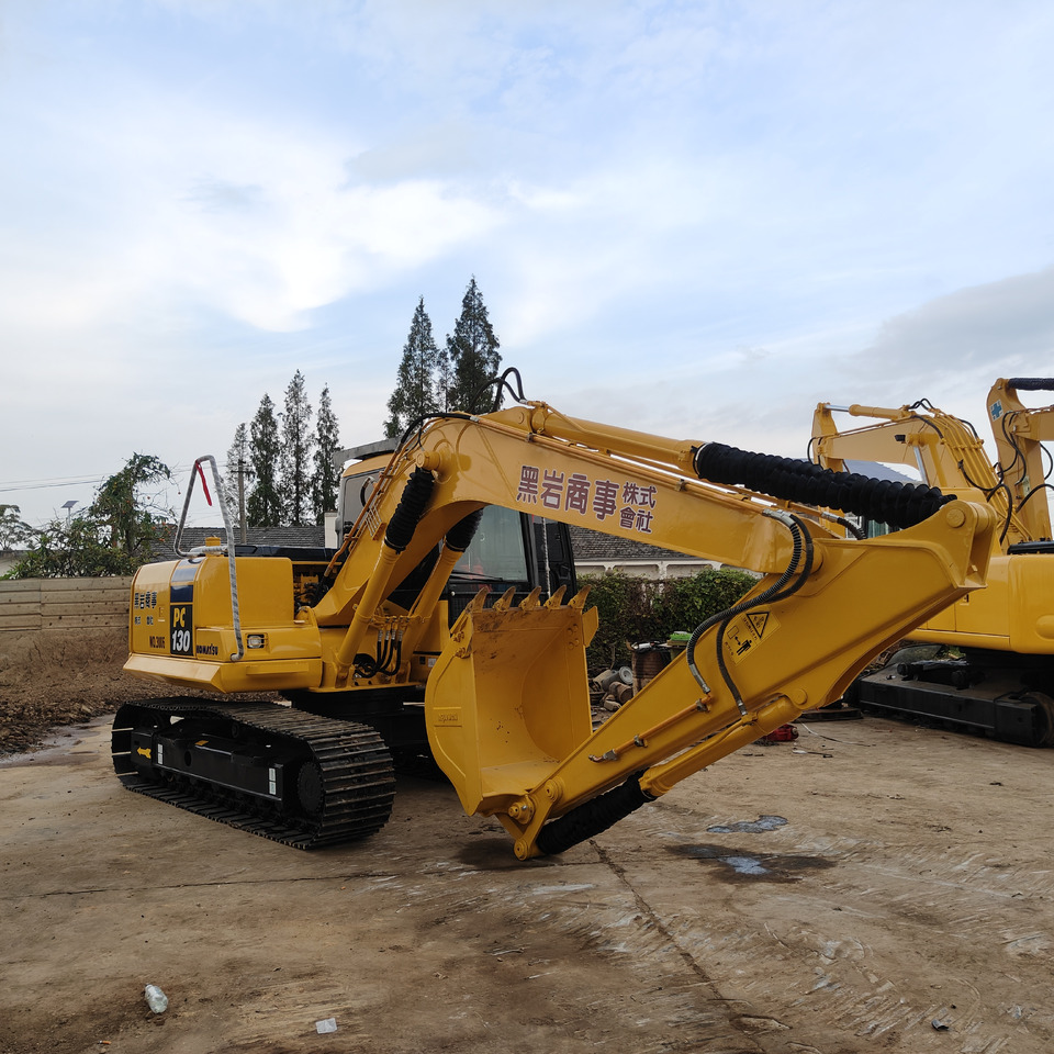 KOMATSU PC130-7 - Lintekskavaator: pilt 1 KOMATSU PC130-7 - Lintekskavaator: pilt 1