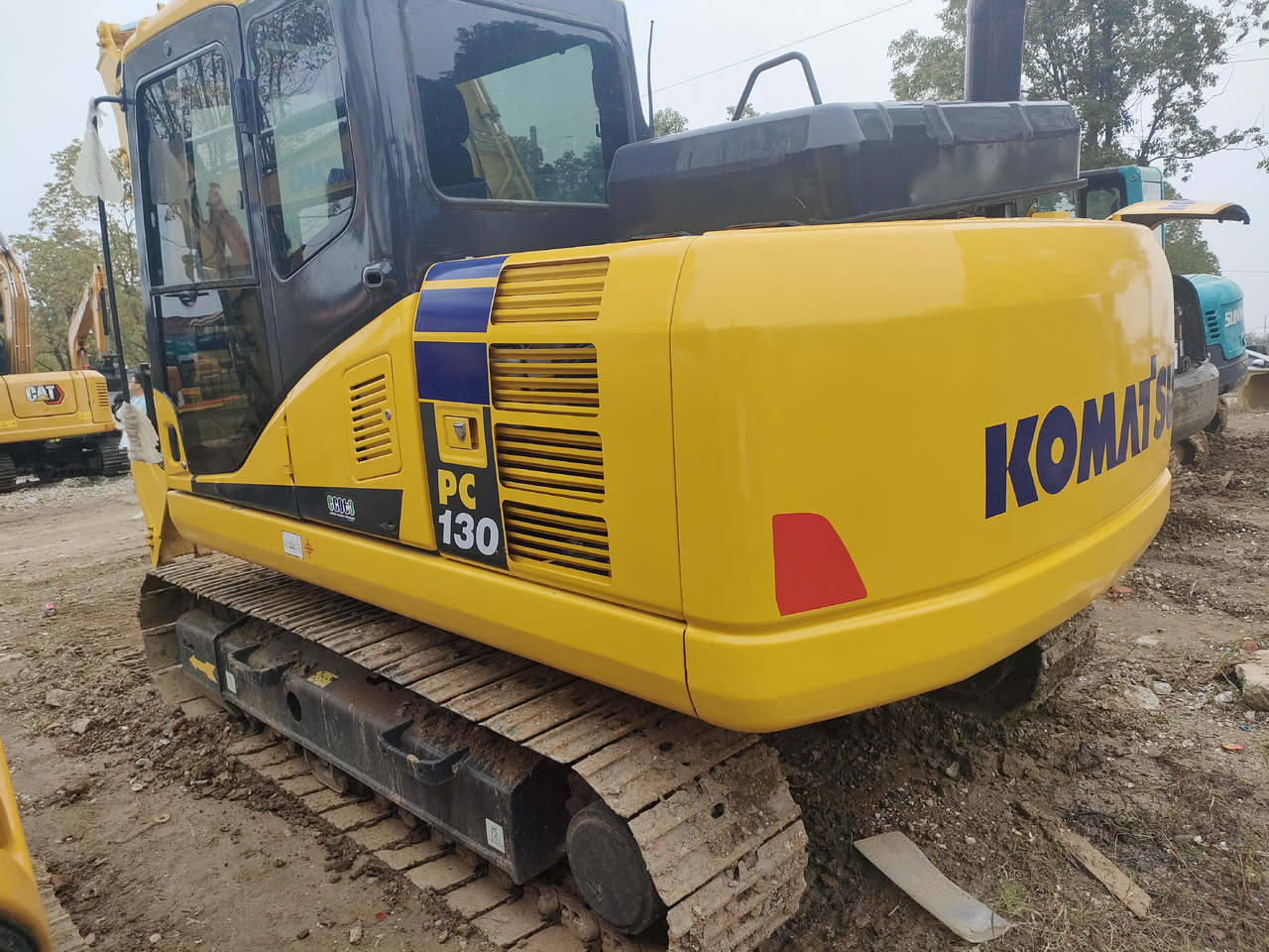 KOMATSU PC130-7 - Ratastel ekskavaator: pilt 5 KOMATSU PC130-7 - Ratastel ekskavaator: pilt 5