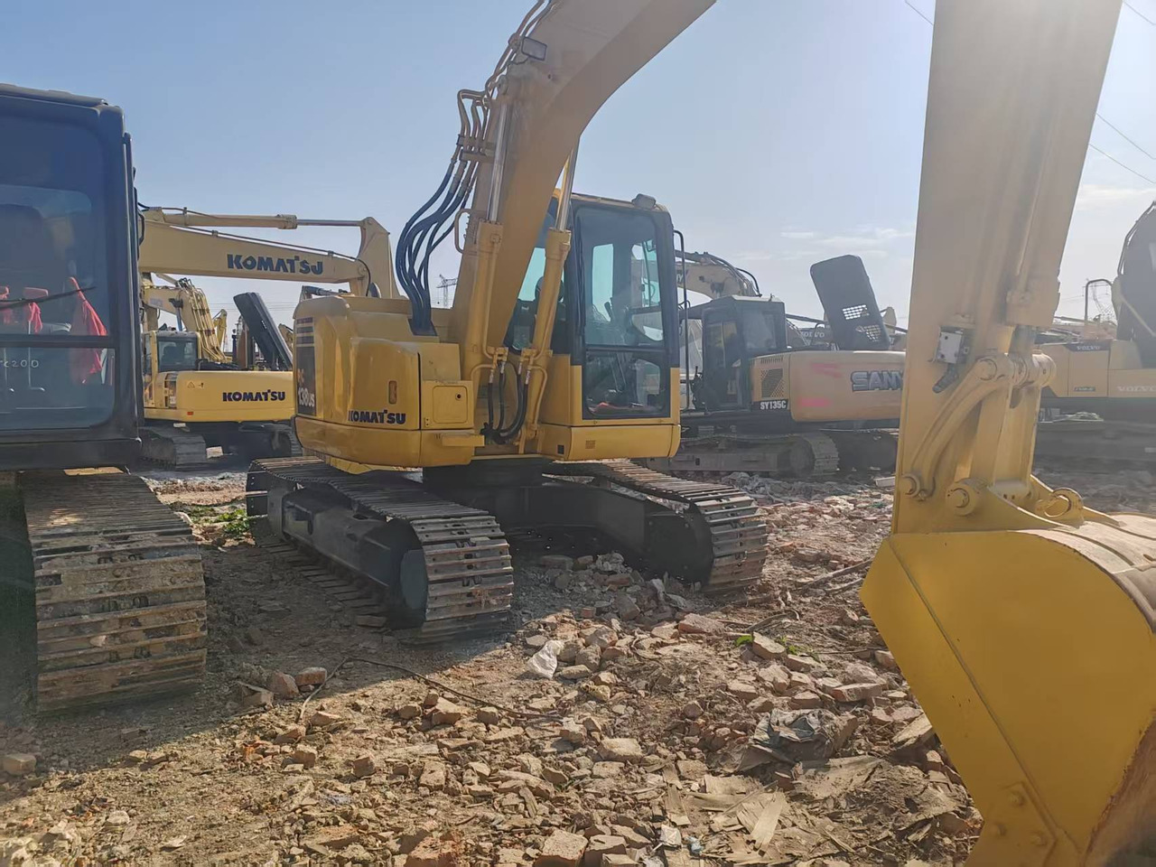 KOMATSU PC138US-8 - Lintekskavaator: pilt 2 KOMATSU PC138US-8 - Lintekskavaator: pilt 2